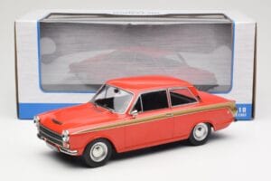 Ford Cortina Lotus Red & Gold Stripe MCG 1:18 MCG18532 Fém – 6. kép a 6-ből