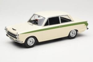 Ford Cortina Lotus White & Green Stripe MCG 1:18 MCG18434 Fém