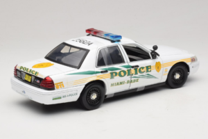 Ford Crown Victoria Police Interceptor CSI Miami GreenLight 1:18 13514 Fém – 2. kép a 6-ből