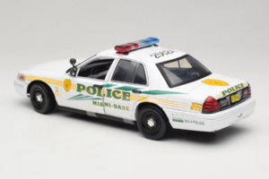 Ford Crown Victoria Police Interceptor CSI Miami GreenLight 1:18 13514 Fém – 5. kép a 6-ből