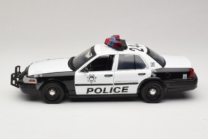 Ford Crown Victoria Police Interceptor The Hangover Movie Greenlight 1:18 12911 Fém – 3. kép a 6-ből
