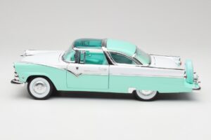 Ford Crown Victoria Seafoam Zöld & Fehér Road Legends 1:18 92138 Fém – 3. kép a 7-ből