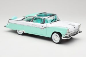 Ford Crown Victoria Seafoam Zöld & Fehér Road Legends 1:18 92138 Fém – 5. kép a 7-ből
