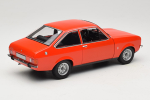 Ford Escort Mk2 Narancssárga Minichamps 1:18 150085100 Fém – 3. kép a 8-ből