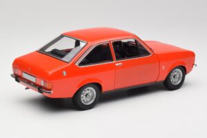 Ford Escort Mk2 Signal Orange Minichamps 1:18 150084100 Fém – 3. kép a 8-ből