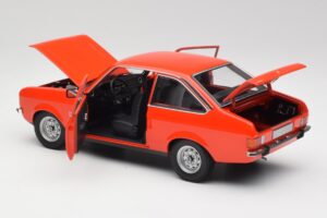 Ford Escort Mk2 Signal Orange Minichamps 1:18 150084100 Fém – 5. kép a 8-ből