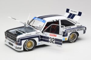 Ford Escort II RS1800 #32 K. Ludwig Nürburgring Winner 1976 Minichamps 1:18 100768432 Fém – 2. kép a 8-ből