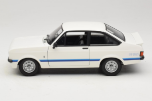 Ford Escort Mk2 RS 1800 Fehér Minichamps 1:18 150084470 Fém – 4. kép a 8-ből