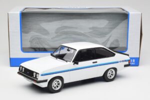 Ford Escort Mk2 RS 2000 Fehér MCG 1:18 MCG18439 Fém – 6. kép a 6-ből
