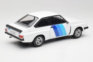 Ford Escort Mk2 RS 2000 X-Pack Diamond Fehér & Kék Decor MCG 1:18 MCG18351 Fém – 2. kép a 6-ből