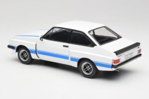 Ford Escort Mk2 RS 2000 X-Pack Diamond Fehér & Kék Stripe MCG 1:18 MCG18350 Fém – 5. kép a 6-ből