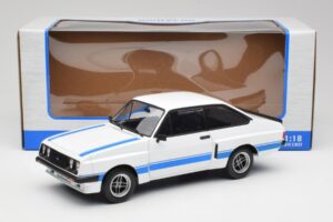 Ford Escort Mk2 RS 2000 X-Pack Diamond Fehér & Kék Stripe MCG 1:18 MCG18350 Fém – 6. kép a 6-ből