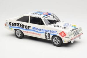 Ford Escort Mk2 RS2000 #59 H. Heyer / A. Hahne / K. Ludwig 24 Hours Nürburgring 1982 MCG 1:18 MCG18438R Fém – 4. kép a 6-ből
