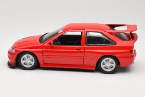 Ford Escort Mk5 RS Cosworth Piros UT Models 1:18 180082102 Fém – 4. kép a 8-ből