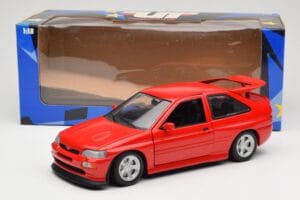 Ford Escort Mk5 RS Cosworth Piros UT Models 1:18 180082102 Fém – 8. kép a 8-ből