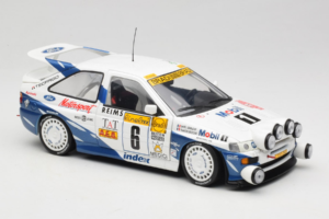 Ford Escort RS Cosworth Mobil 1 #6 F. Delecour / D. Grataloup Rally Monte Carlo Night Version Winner 1994 UT Models 1:18 3945 – 6. kép a 8-ből