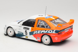 Ford Escort RS Cosworth Repsol #5 C. Sainz / L. Moya RAC Rally 1997 UT Models 1:18 39750 Fém – 7. kép a 8-ből