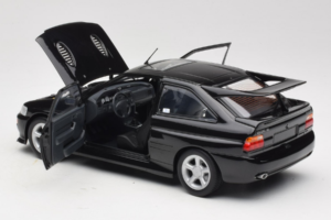 Ford Escort RS Cosworth Black Metallic Minichamps 1:18 150089020 Fém – 5. kép a 8-ből