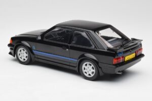 Ford Escort RS Turbo Diana Hercegnő Személyes Autója Fekete MCG 1:18 MCG18420 Fém – 5. kép a 6-ből