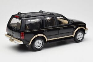 Ford Expedition Eddie Bauer Fekete UT Models 1:18 22710 Fém – 2. kép a 7-ből