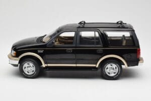 Ford Expedition Eddie Bauer Fekete UT Models 1:18 22710 Fém – 5. kép a 7-ből
