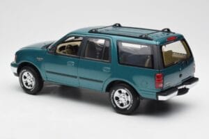 Ford Expedition XLT Zöld Metálfényű UT Models 1:18 22717 Fém – 7. kép a 8-ből