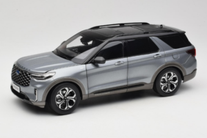 Ford Explorer Szürke OEM 1:18 FORD2020 Fém