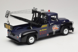 Ford F-100 Vontatóautó Bob's Towing Welly 1:18 19834-W Fém – 2. kép a 6-ből