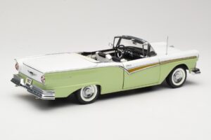Ford Fairlane Skyliner Zöld & Fehér Sun Star 1:18 FORD003 Fém – 4. kép a 9-ből