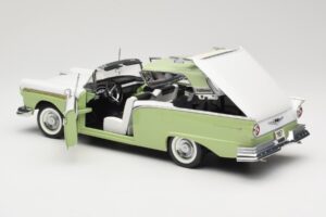 Ford Fairlane Skyliner Zöld & Fehér Sun Star 1:18 FORD003 Fém – 6. kép a 9-ből