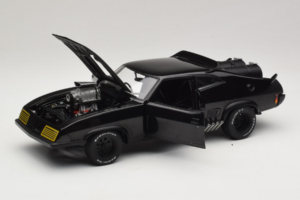 Ford Falcon XB Interceptor Mad Max 2 The Road Warrior AUTOart 1:18 72745 Fém – 2. kép a 8-ből