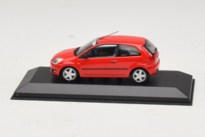 Ford Fiesta Mk5 2-Door Piros Minichamps 1:43 FIESTA004 Fém