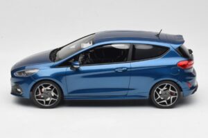 Ford Fiesta Mk8 ST Kék DNA 1:18 DNA000092 Gyanta – 3. kép a 6-ből