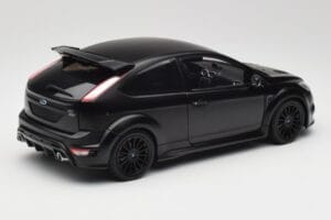 Ford Focus RS Mk2 Matte Black Minichamps 1:18 100080000 Fém – 3. kép a 8-ből