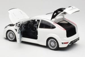 Ford Focus RS Mk2 Fehér Minichamps 1:18 100080002 Fém – 5. kép a 8-ből