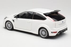 Ford Focus RS Mk2 Fehér Minichamps 1:18 100080002 Fém – 7. kép a 8-ből