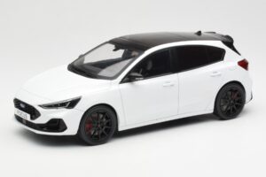 Ford Focus ST Mk4 Frozen Fehér MCG 1:18 MCG18453 Fém