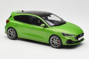 Ford Focus ST Mk4 Zöld MCG 1:18 MCG18452 Fém – 4. kép a 6-ből