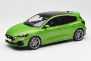 Ford Focus ST Mk4 Zöld MCG 1:18 MCG18452 Fém