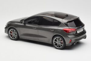 Ford Focus ST Mk4 Szürke MCG 1:18 MCG18454 Fém – 5. kép a 6-ből