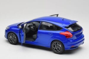 Ford Focus ST Mk2 Blue Metallic Minichamps 1:18 110082001 Fém – 5. kép a 8-ből