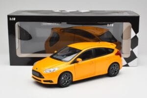 Ford Focus ST Mk2 Tangerine Scream Minichamps 1:18 110082005 Fém – 8. kép a 8-ből