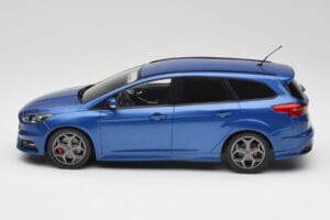 Ford Focus ST Turnier Mk3 Kék MCG 1:18 MCG18465 Fém – 3. kép a 6-ből