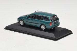Ford Focus Mk1 Turnier Zöld Minichamps 1:43 FOCUS003 Fém – 3. kép a 5-ből