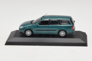 Ford Focus Mk1 Turnier Zöld Minichamps 1:43 FOCUS003 Fém