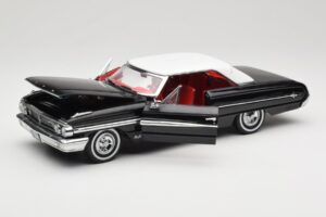 Ford Galaxie 500 Fekete Sun Star 1:18 1442 Fém – 2. kép a 8-ből