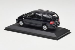 Ford Galaxy Mk1 Kék Minichamps 1:43 430089501 Fém – 3. kép a 4-ből
