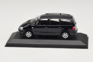 Ford Galaxy Mk2 Fekete Minichamps 1:43 GALAXY002 Fém