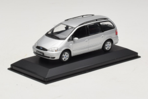 Ford Galaxy Mk2 Ezüst Minichamps 1:43 GALAXY001 Fém – 2. kép a 4-ből