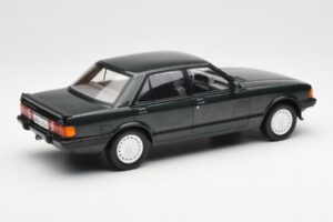 Ford Granada Mk2 2.8 Injection Sötétzöld MCG 1:18 MCG18263 Fém – 2. kép a 6-ből